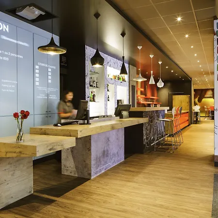 فندق Ibis Chateau فيرفاي