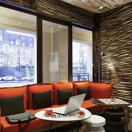 Ibis Chateau Szálloda