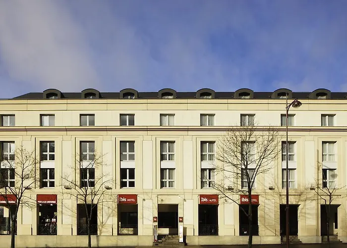 Hotel Ibis Chateau 3*