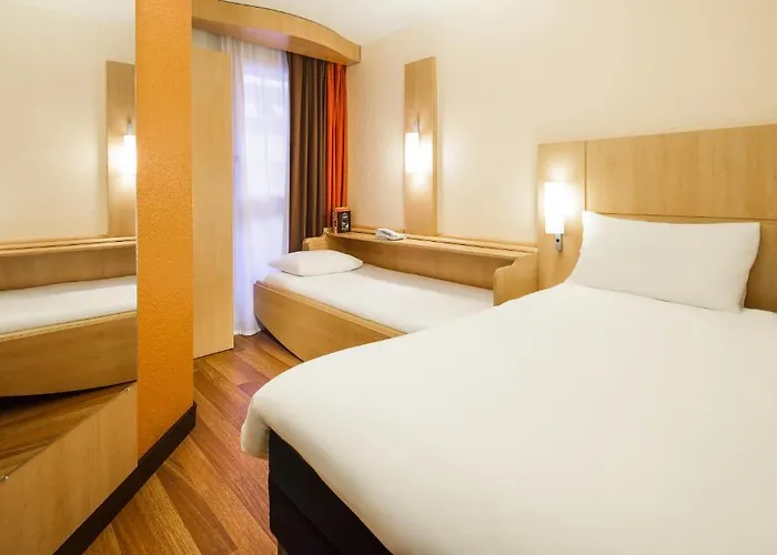 מלון Ibis Chateau
